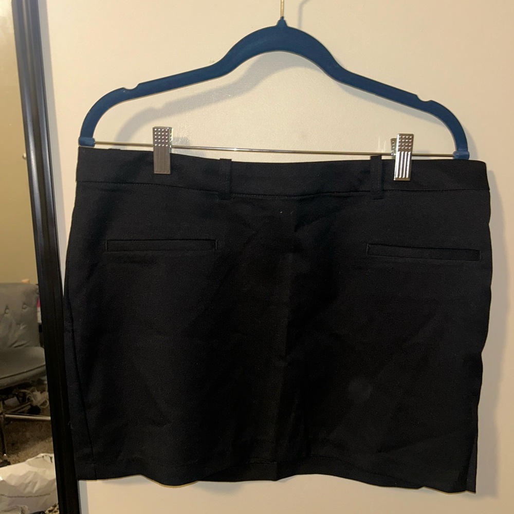 H&M Elegant Black Mini Skirt